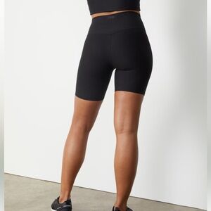 Abercrombie women’s YPB Lux biker shorts